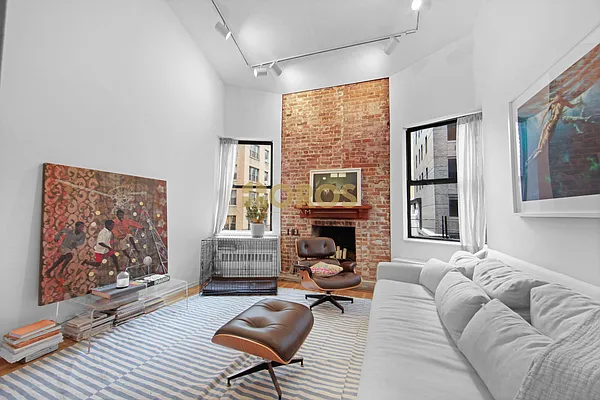 Rented by City Connections Realty | media 3