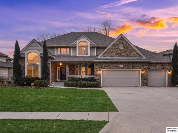 5632 S 118th Plz, Omaha, NE 68137