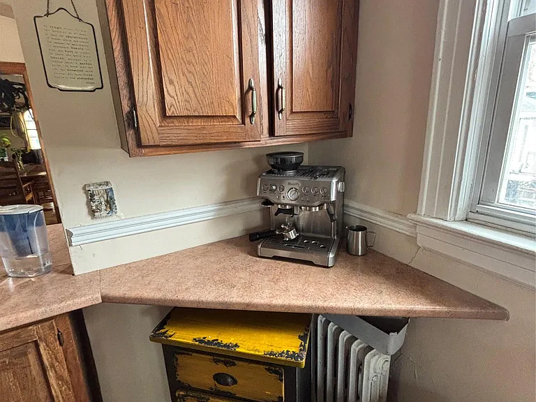 329 E Chester St — Photo 25