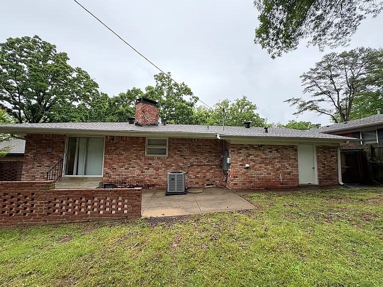 13 Gregory Ln — Photo 22