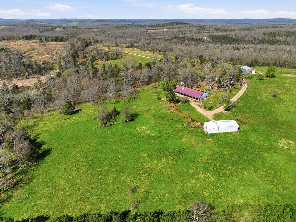 1st image of 557 Hagewood Lane
