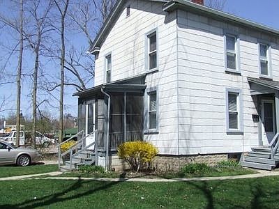 939 Wall St