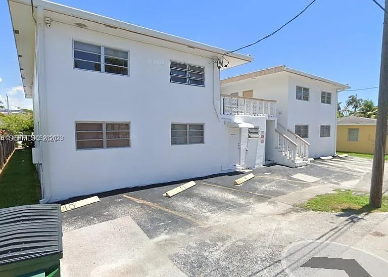 1610 Liberty St #1 — Photo 3