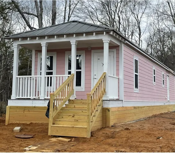 Building Photo - 4 Woodland Spur