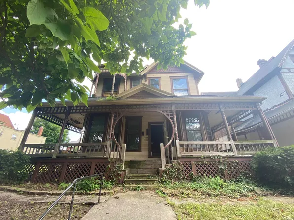 415 W Howard St, Muncie, IN 47305