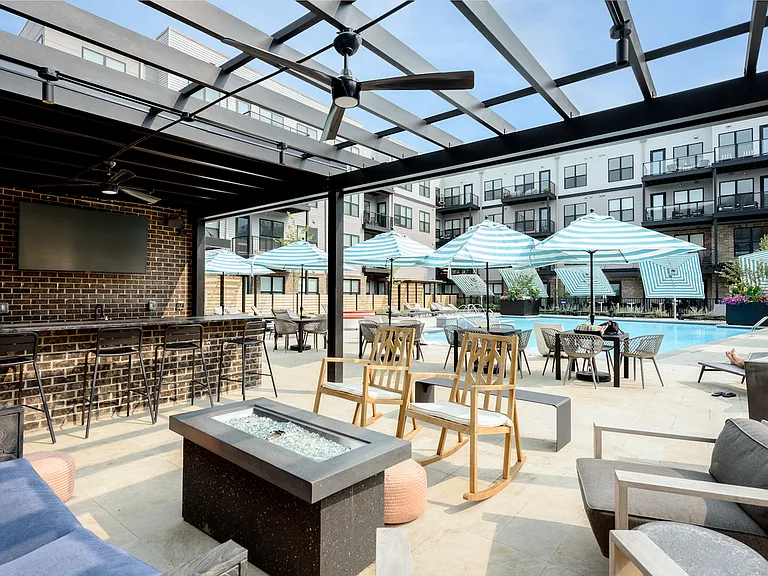 The Thomas Courtyard and Pool