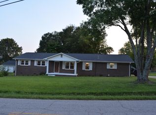 706 Taylors Rd, Taylors, SC 29687