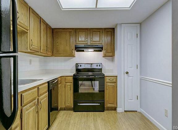 3rd image of 1030 N Harrison Ave APT 401