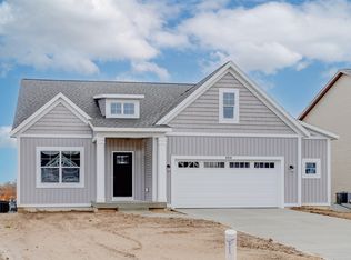 3810 Elderberry Dr, Holland, MI 49424