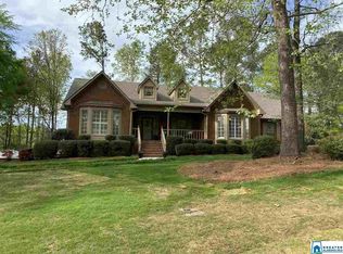 40 Dogwood Dr, Calera, AL 35040