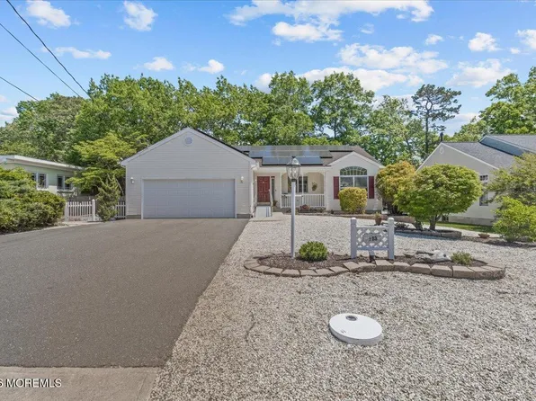 123 Mermaid Drive, Manahawkin, NJ 08050