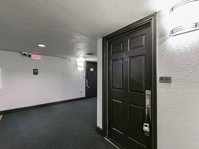 1025 Swanson St — Photo 31