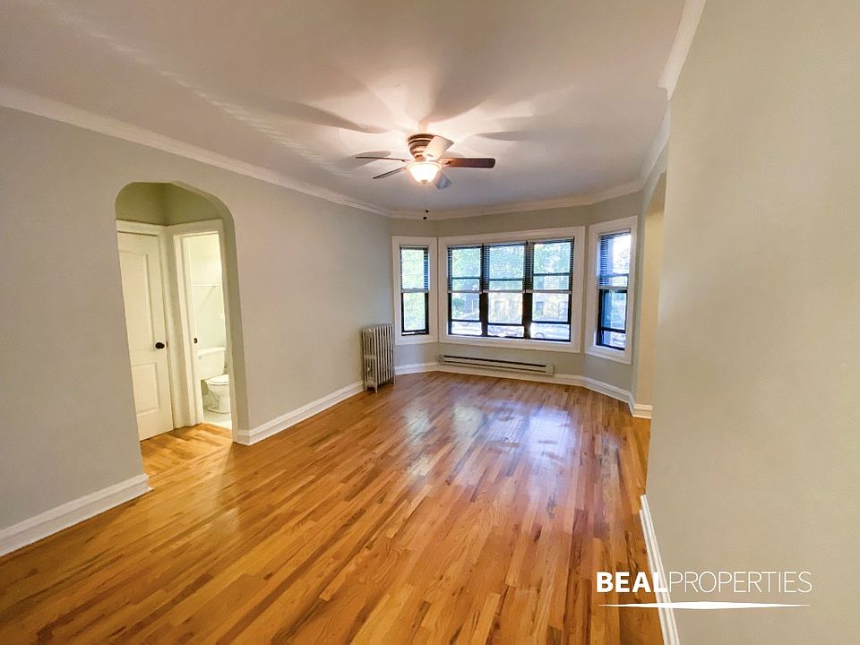 1st image of 4614 N Paulina St APT 201