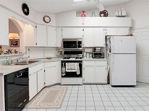 2nd image of 1028 Scotch Pine Ct