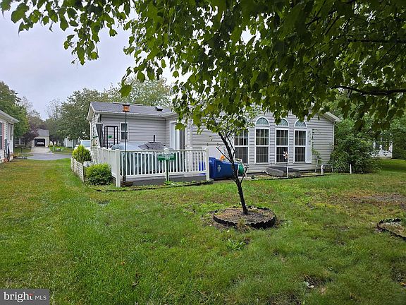 2nd image of 134 Glen Eagles Ct