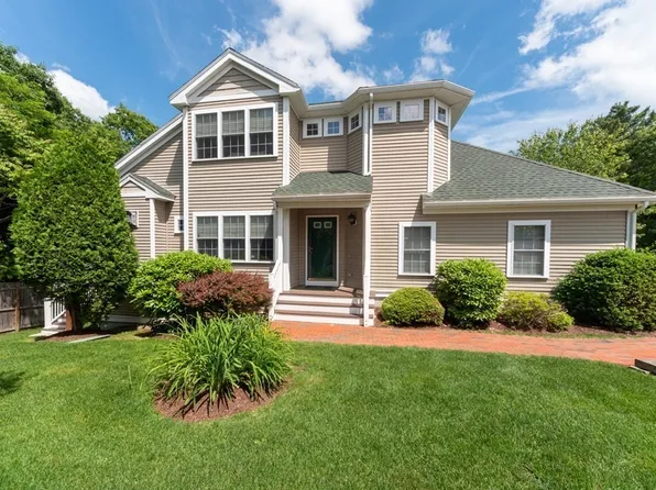48 Indian Woods Way Unit 48, Canton, MA 02021