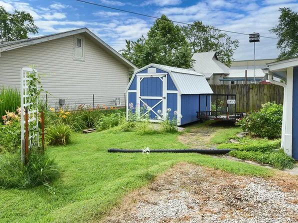622 E Madison Street, Marshfield, MO 65706