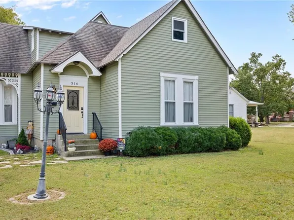 316 W Saint Marys St, Fort Scott, KS 66701