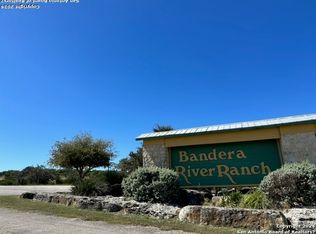 470 Oak Bend Dr, Bandera, TX 78003