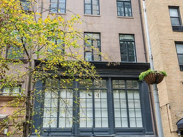 32 E 22nd St, New York, NY 10010