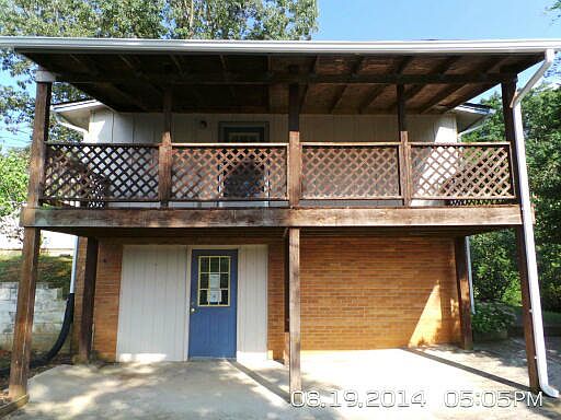 2nd image of 1715 Oak Hills Dr