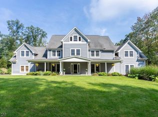 6 Valley View Rd, Chester, NJ 07930