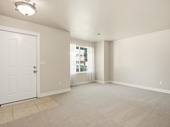 3rd image of 1025 W 2250 N