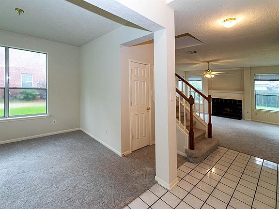 2nd image of 1303 Fawn Valley Dr