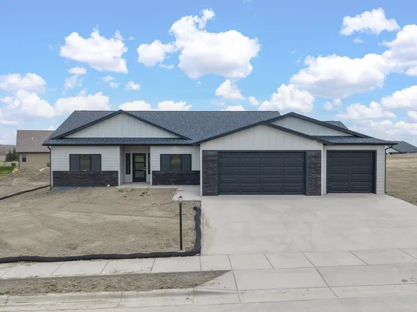 4348 Augusta Dr, Rapid City, SD 57701