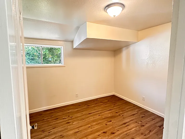 450 Randolph St #1 — Photo 8