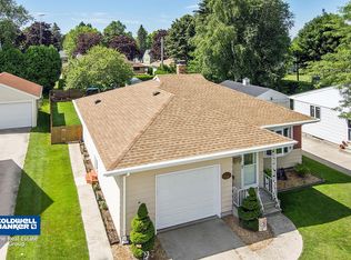 809 28th St, Two Rivers, WI 54241