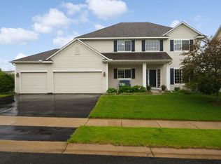 2601 Clover Field Cir, Chaska, MN 55318