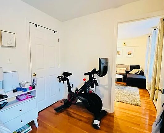 4th image of 110 Franklin St #2