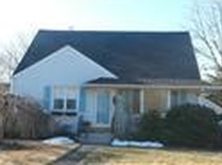 25 Hartland St, Stratford, CT 06615