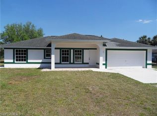 530 20th St NE, Naples, FL 34120