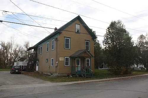 101 Main St #1 Photo 1
