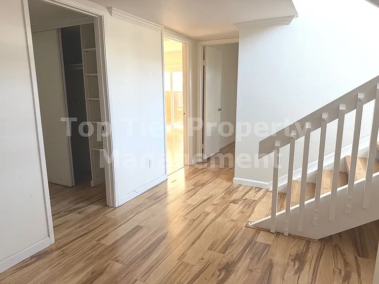125 Acacia Ave — Photo 30