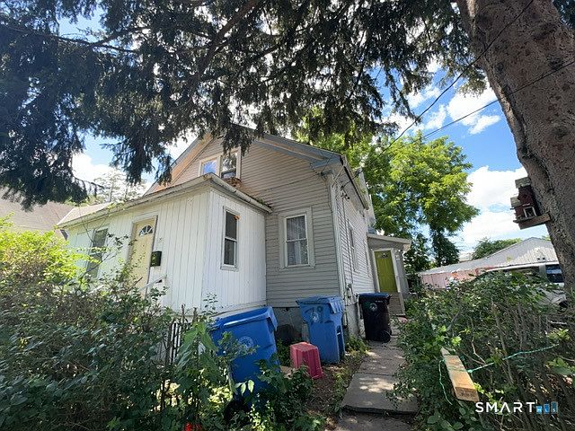 1st image of 29 Woodruff Court