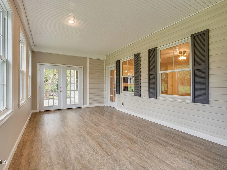 707 Victoria Lee Way — Photo 29