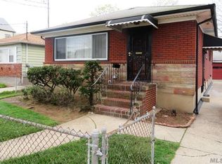 13535 244th St, Rosedale, NY 11422