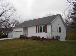3024 Jonquil Ln, Woodridge, IL