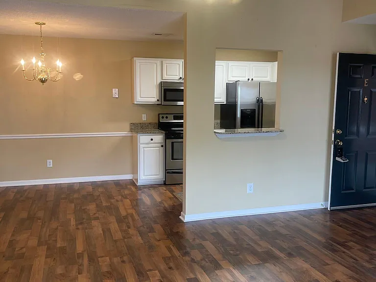 527 Third Loop Rd #E — Photo 11