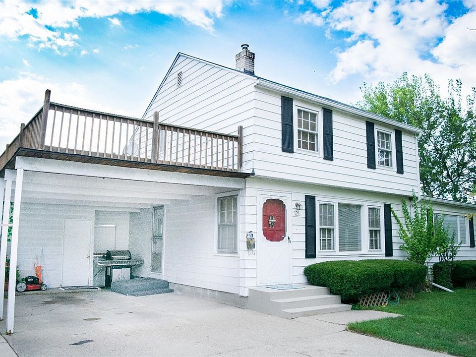 1st image of 121 Longman Ln