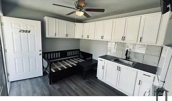 Studio, 200 sqft, $1,200 — Photo 2