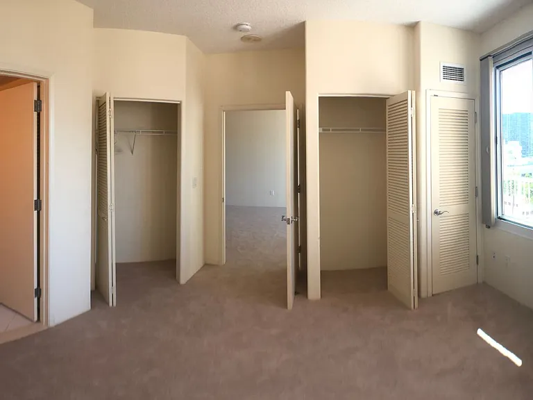 801 S King St #1011 — Photo 10
