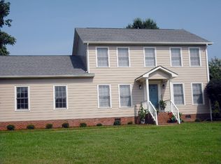 104 Glen View Dr, Cherryville, NC 28021