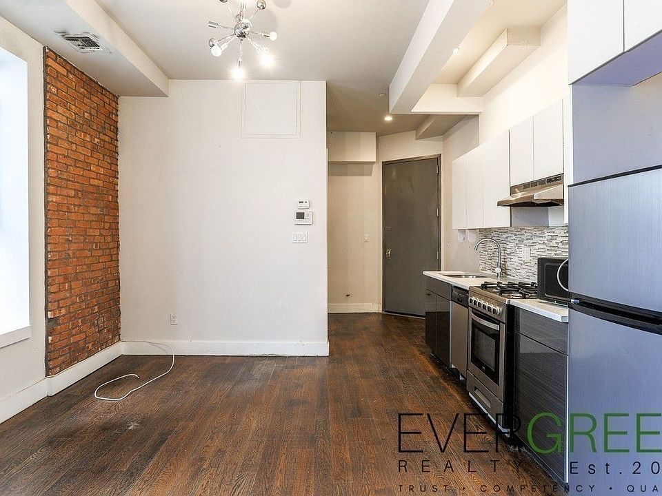 2nd image of 144 Woodruff Ave #3M