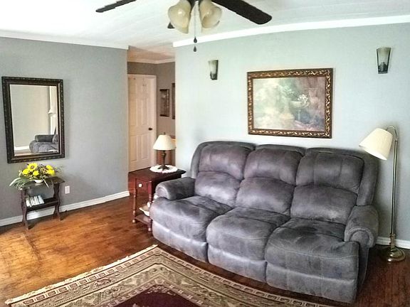 5th image of 1220 Columbus St