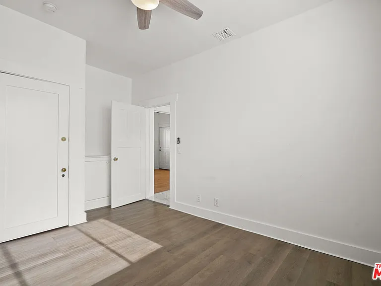 1821 N Grace Ave — Photo 15