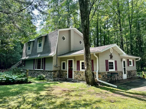 N6811 S Forest Haven Rd, Shawano, WI 54166